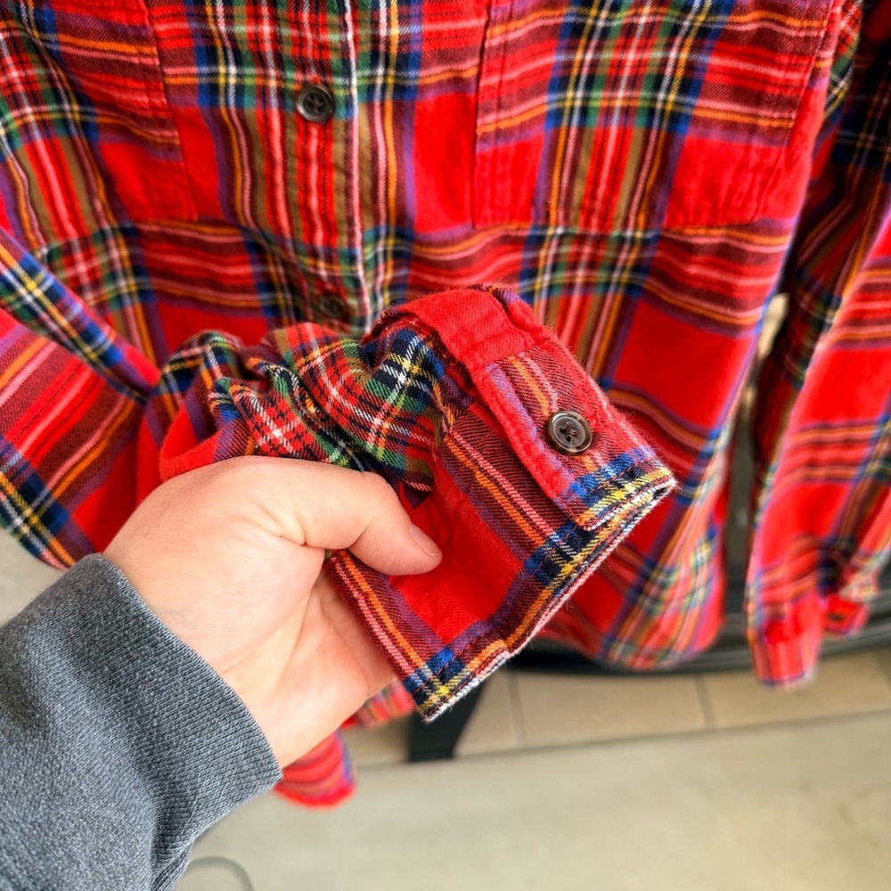 Old Navy Vibrant Red Plaid Women's Shirt Medium - Picture 4 of 5